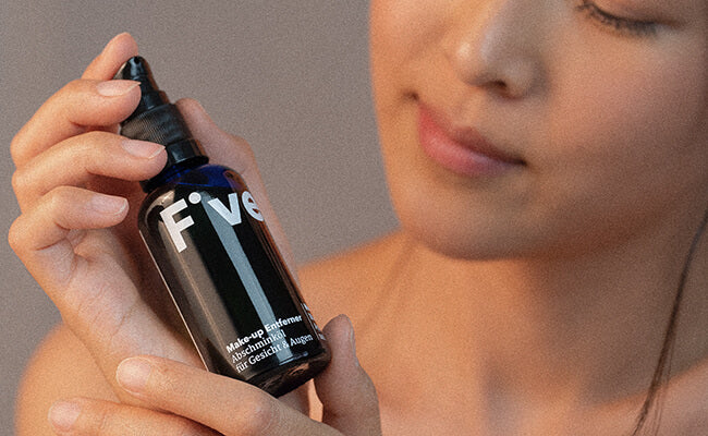 Gesichtsreinigung mit dem FIVE Make-up Entferner