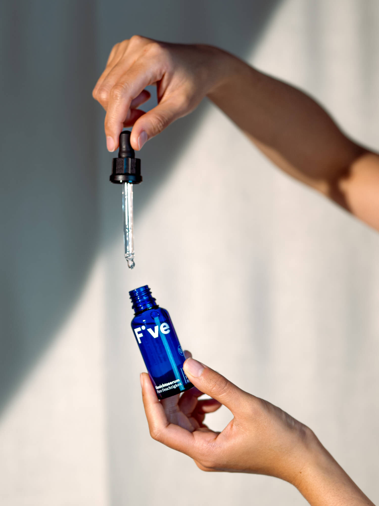 Gesichtsserum mit Hyaluronsäure | Five Skincare